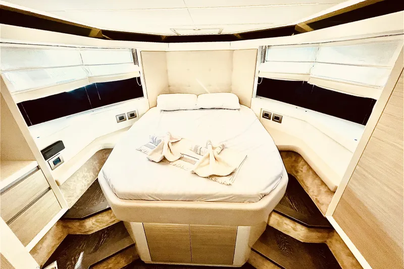 Slide: The Image of Cranchi E 52F Evoluzione 2020 - 22
