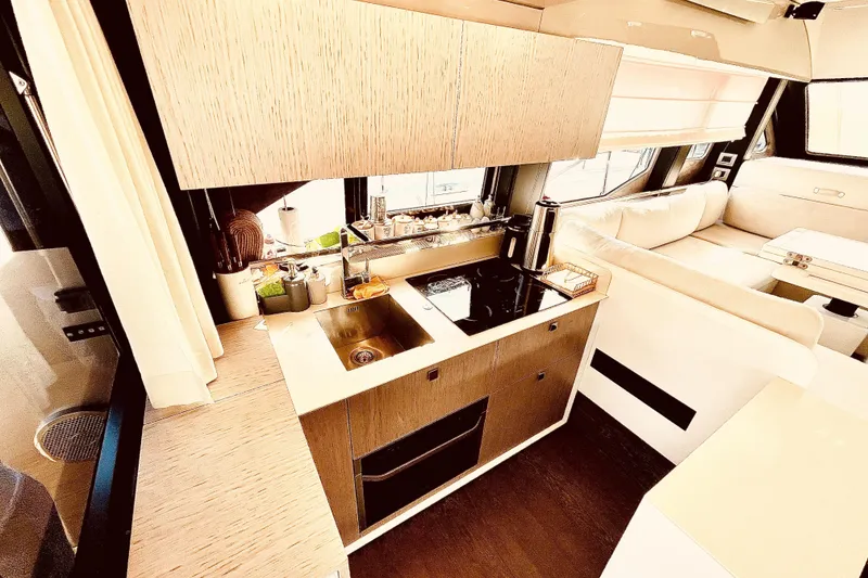 Slide: The Image of Cranchi E 52F Evoluzione 2020 - 10