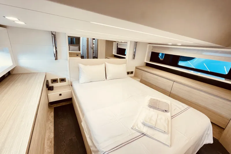 Slide: The Image of Cranchi E 52F Evoluzione 2020 - 29