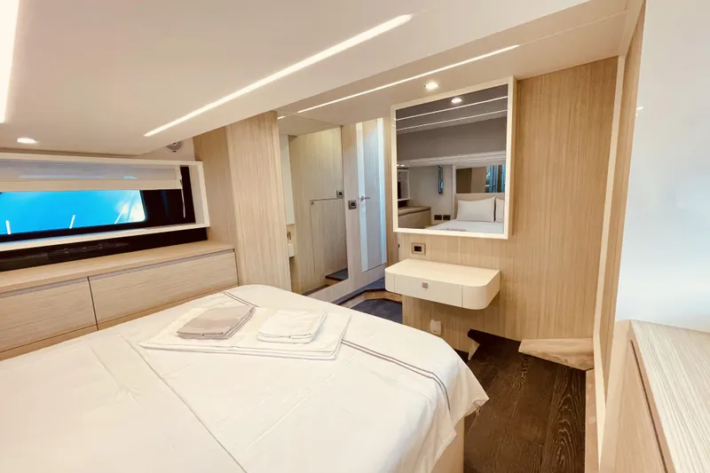Slide: The Image of Cranchi E 52F Evoluzione 2020 - 30