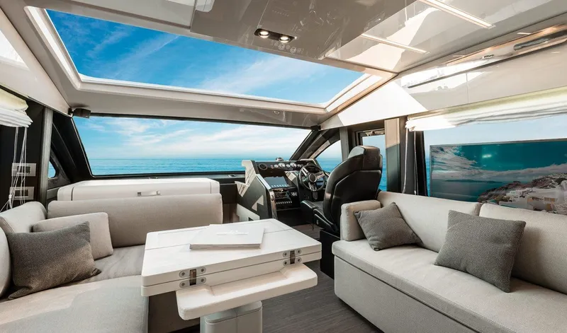 Slide: The Image of Cranchi E 52S Evoluzione 2019 - 16