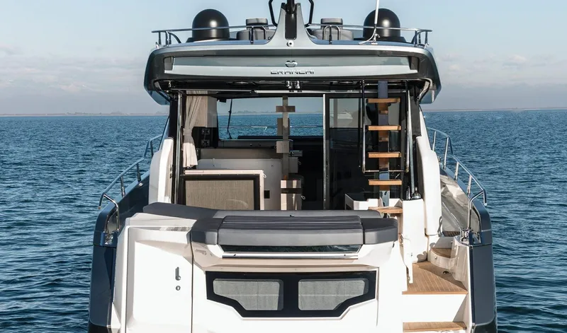 Slide: The Image of Cranchi E 52S Evoluzione 2019 - 4