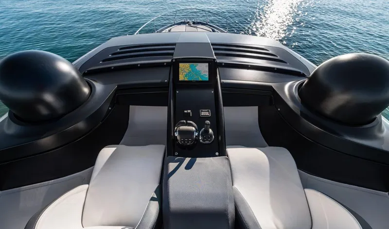 Slide: The Image of Cranchi E 52S Evoluzione 2019 - 7