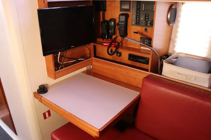Slide: The Image of Hanse 445 2011 - 9