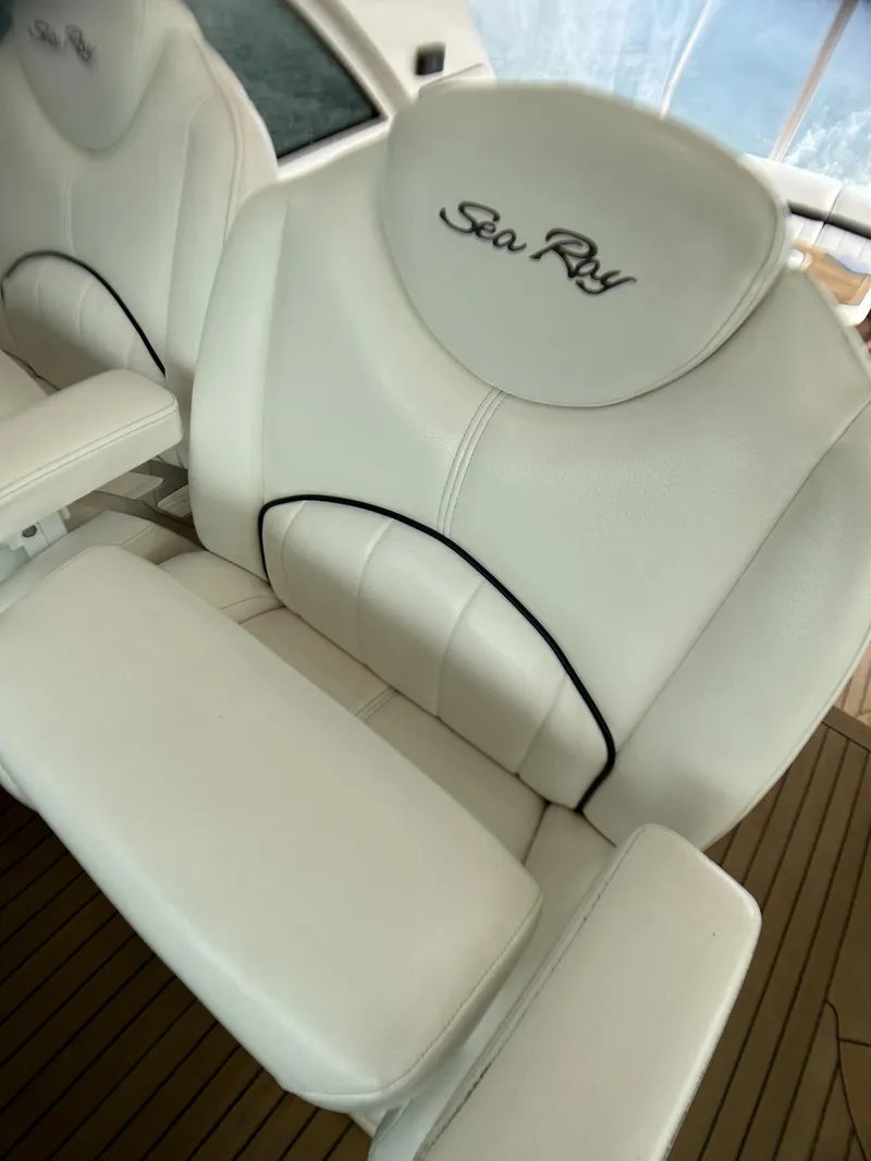 Slide: The Image of Sea Ray 480 Sundancer 2008 - 41