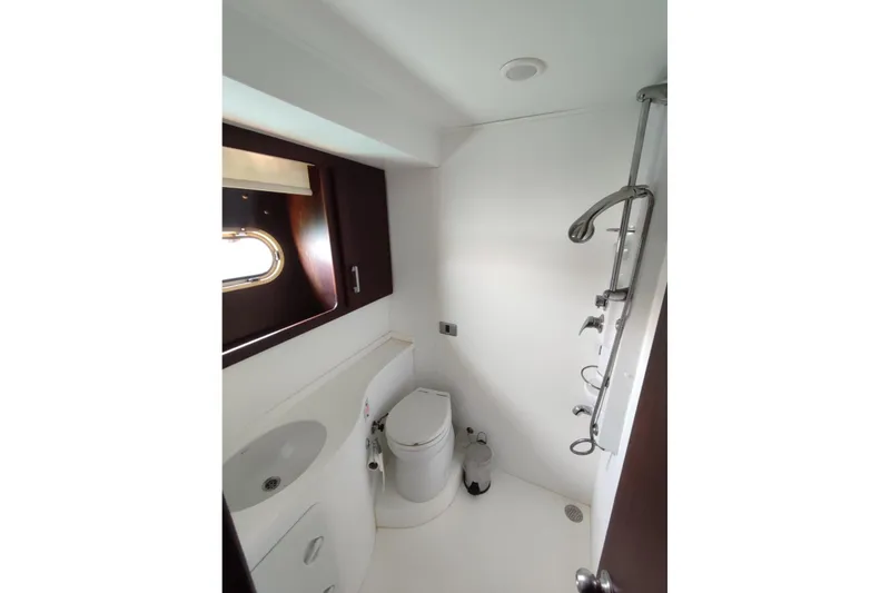 Slide: The Image of Custom 85 Motor Yacht 2007 - 12