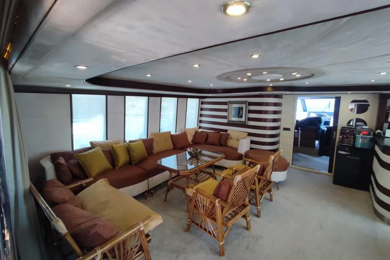 Slide: The Image of Custom 85 Motor Yacht 2007 - 8