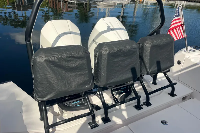 Slide: The Image of Axopar 37 XC Cross Cabin 2021 - 12