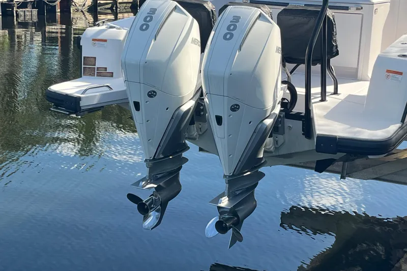 Slide: The Image of Axopar 37 XC Cross Cabin 2021 - 8