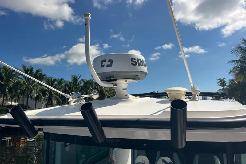 Slide: The Image of Axopar 37 XC Cross Cabin 2021 - 18