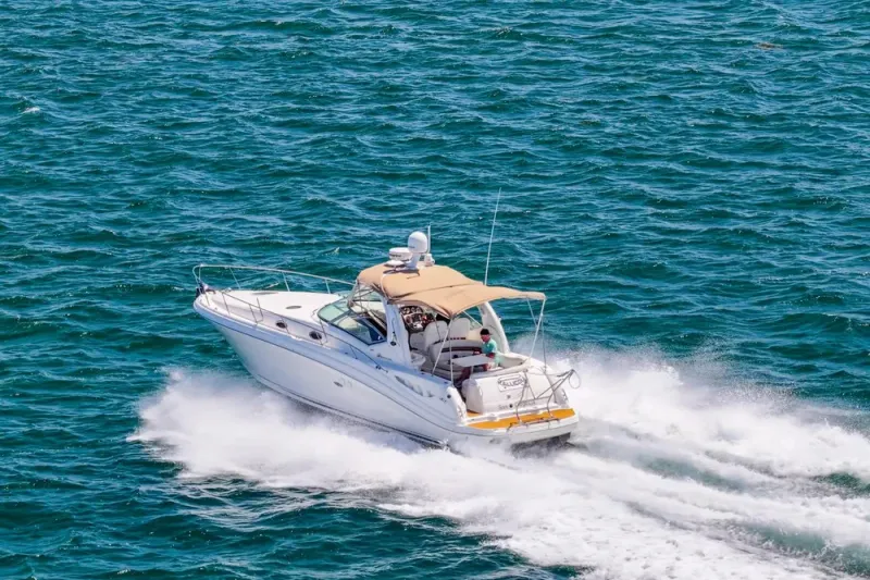 Slide: The Image of Sea Ray 340 Sundancer 2004 - 60