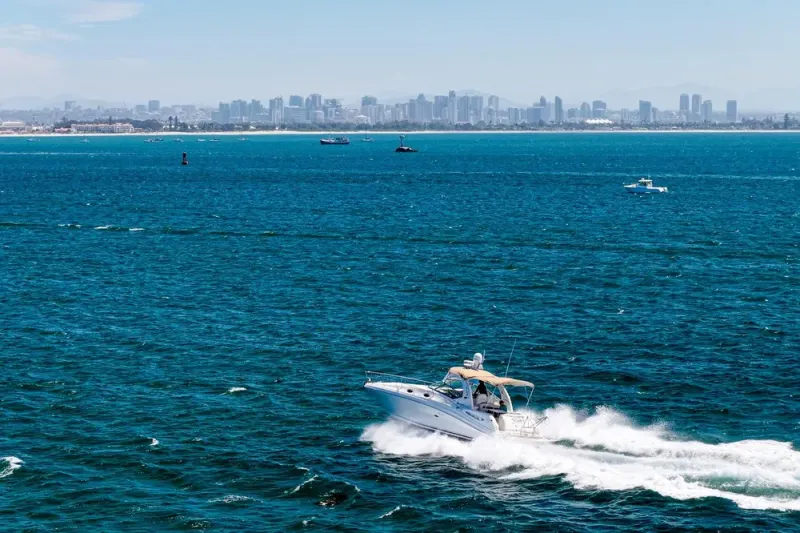 Slide: The Image of Sea Ray 340 Sundancer 2004 - 52