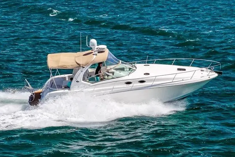 Slide: The Image of Sea Ray 340 Sundancer 2004 - 3