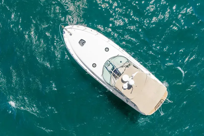 Slide: The Image of Sea Ray 340 Sundancer 2004 - 44