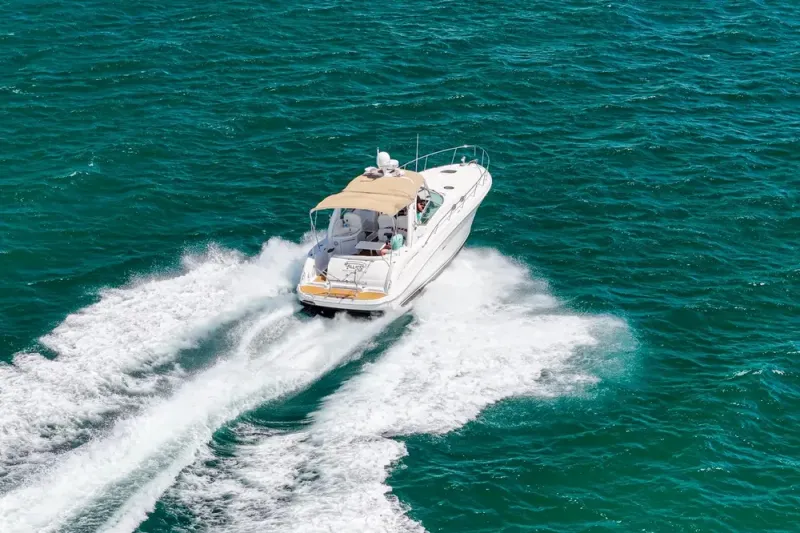 Slide: The Image of Sea Ray 340 Sundancer 2004 - 51