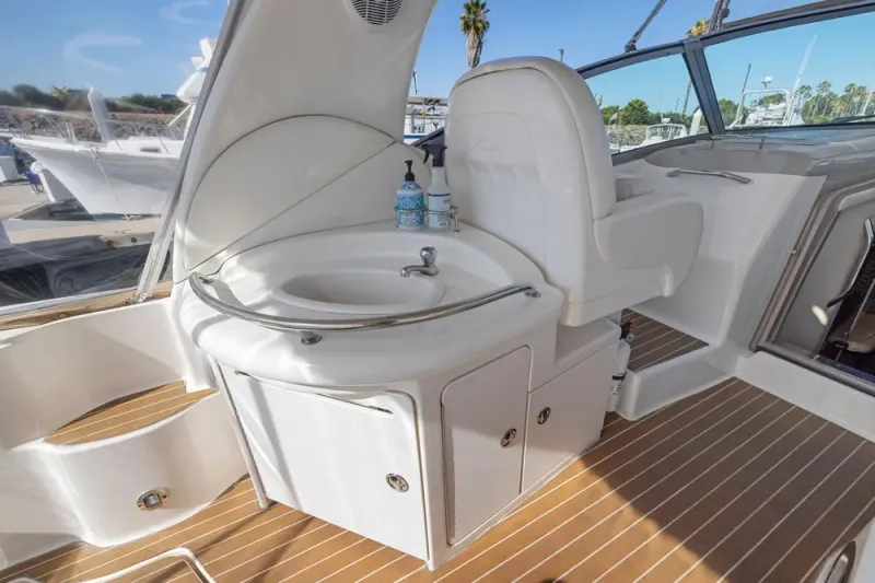 Slide: The Image of Sea Ray 340 Sundancer 2004 - 12