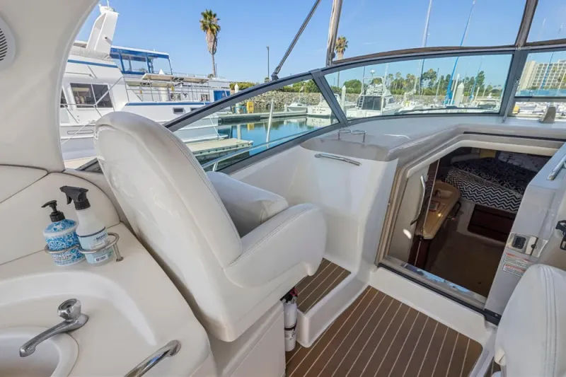 Slide: The Image of Sea Ray 340 Sundancer 2004 - 15