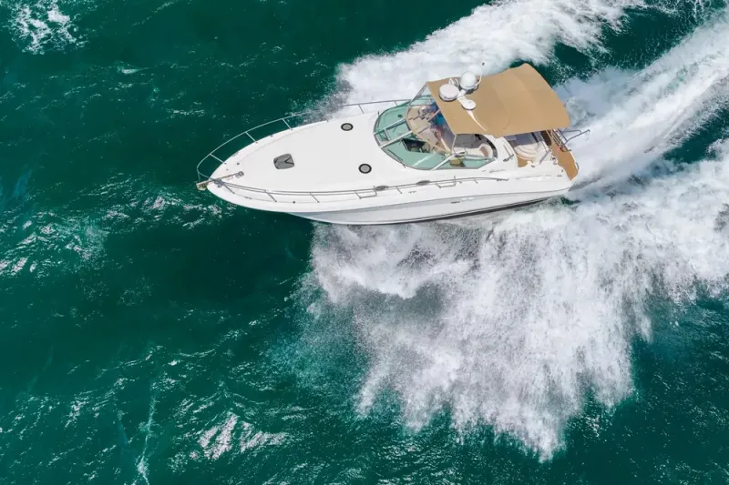 Slide: The Image of Sea Ray 340 Sundancer 2004 - 46