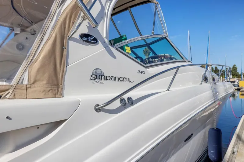 Slide: The Image of Sea Ray 340 Sundancer 2004 - 6