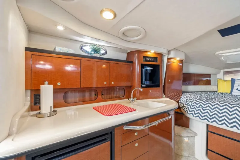 Slide: The Image of Sea Ray 340 Sundancer 2004 - 26