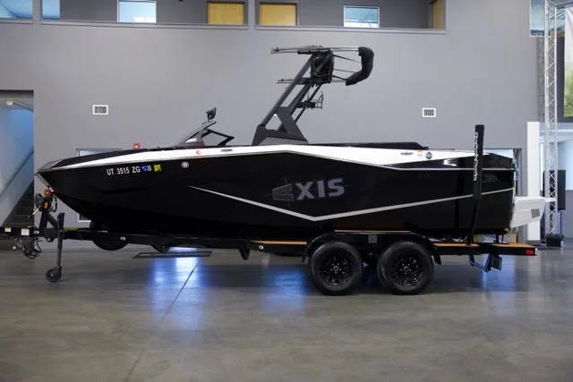 The Image of Axis Wake Research T220 2024 - 0