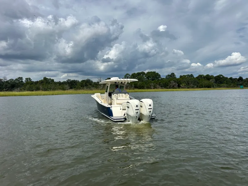 Slide: The Image of Scout 305LXF 2024 - 10