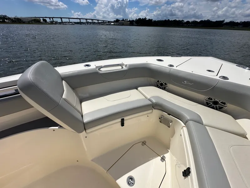 Slide: The Image of Scout 305LXF 2024 - 14