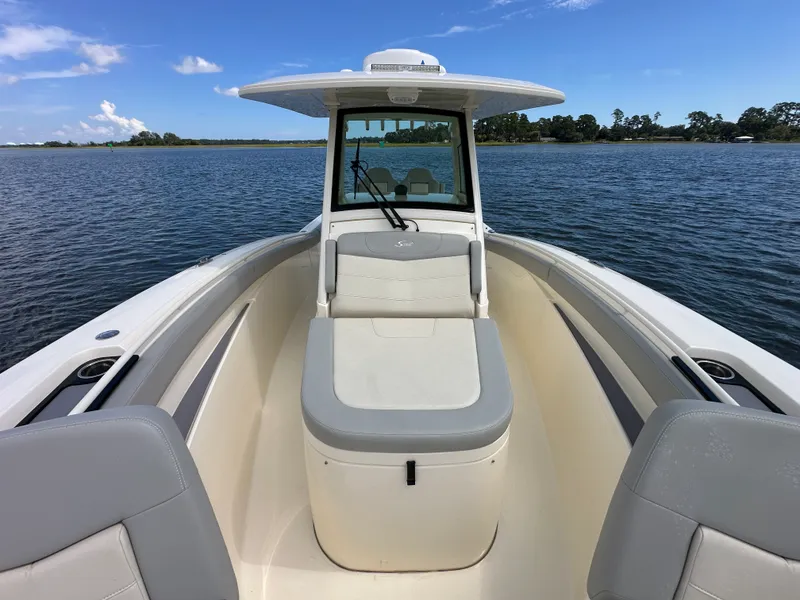 Slide: The Image of Scout 305LXF 2024 - 18