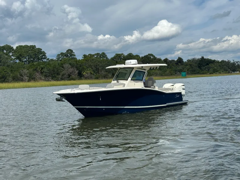 Slide: The Image of Scout 305LXF 2024 - 2