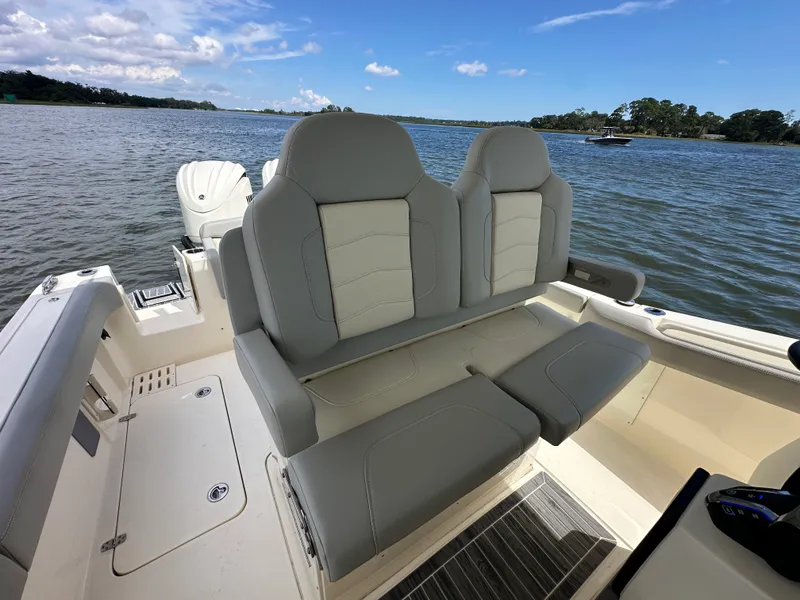 Slide: The Image of Scout 305LXF 2024 - 31