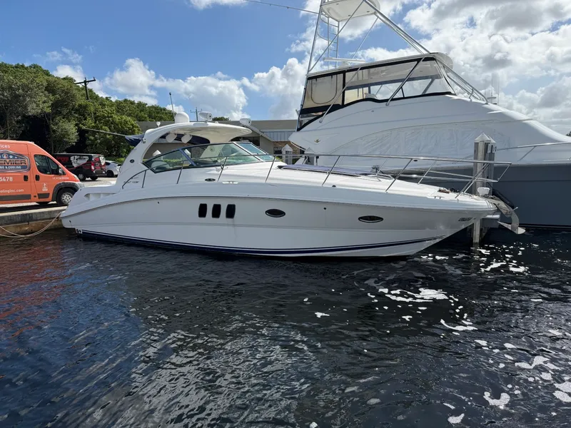 Slide: The Image of Sea Ray 380 Sundancer 2007 - 29