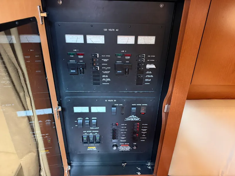 Slide: The Image of Sea Ray 380 Sundancer 2007 - 17