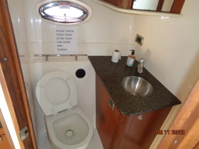 Slide: The Image of Sea Ray 380 Sundancer 2007 - 27
