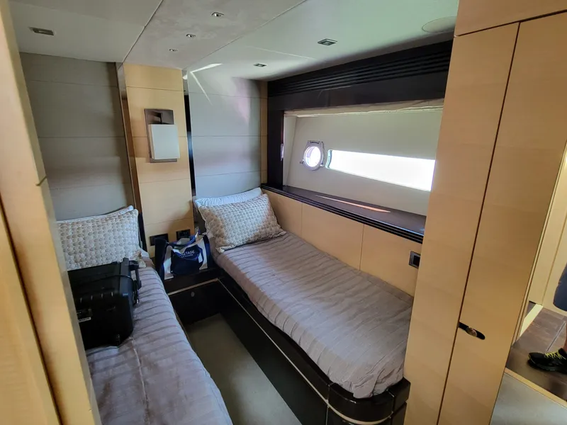 Slide: The Image of Sunseeker 68 Predator 2014 - 16