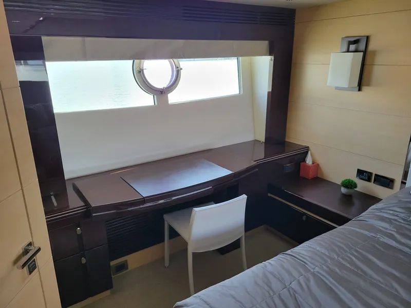 Slide: The Image of Sunseeker 68 Predator 2014 - 19