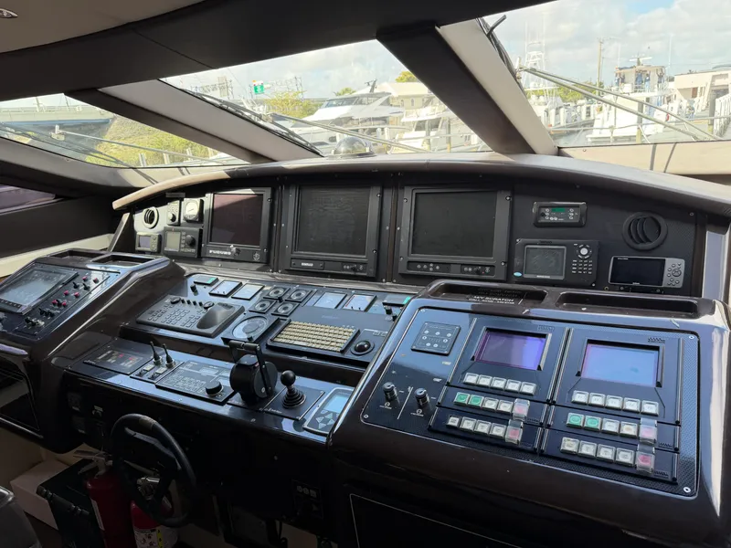 Slide: The Image of Mangusta 92 2005 - 15