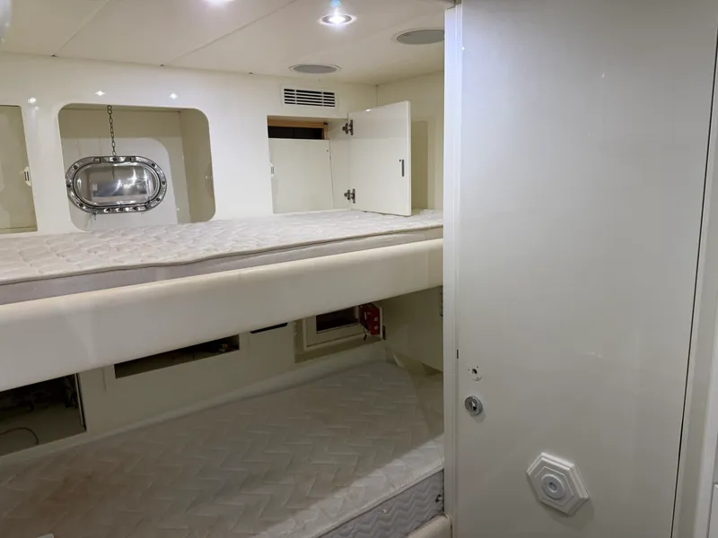 Slide: The Image of Mangusta 92 2005 - 20