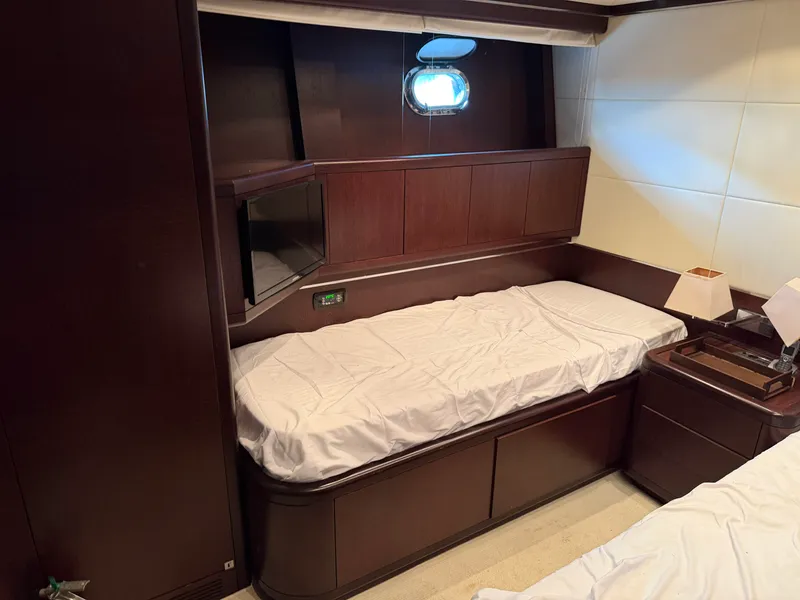 Slide: The Image of Mangusta 92 2005 - 29