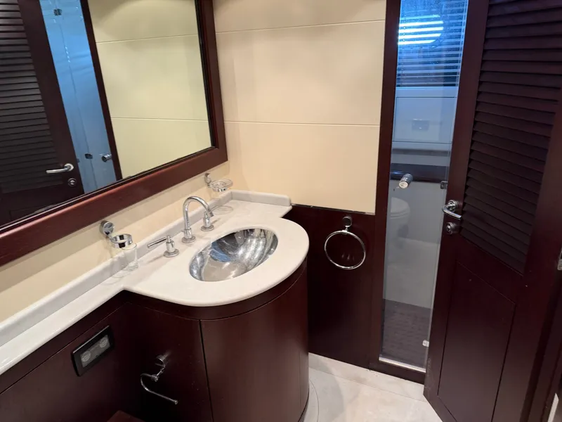 Slide: The Image of Mangusta 92 2005 - 32