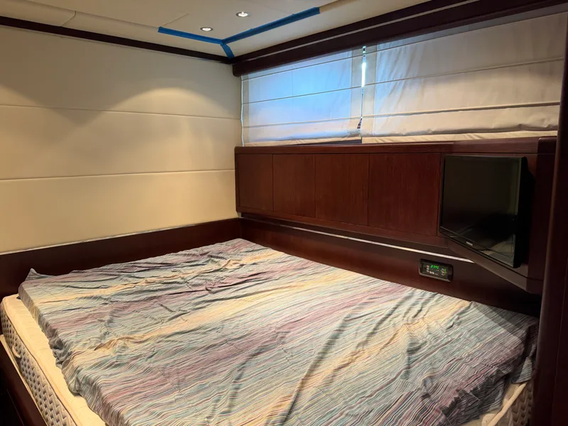 Slide: The Image of Mangusta 92 2005 - 35
