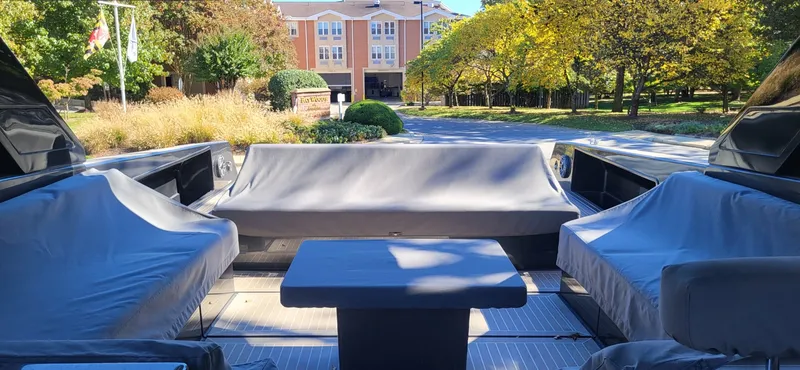 Slide: The Image of VanDutch 56 2023 - 16