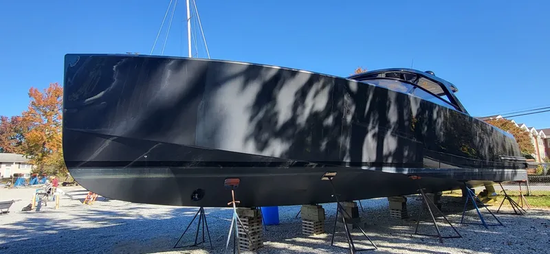 Slide: The Image of VanDutch 56 2023 - 5