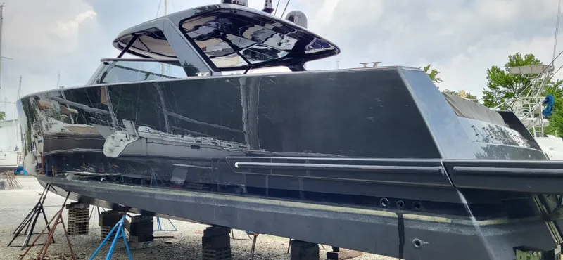 Slide: The Image of VanDutch 56 2023 - 8