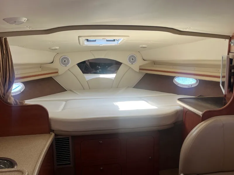 Slide: The Image of Rinker 342 Fiesta Vee 2006 - 26