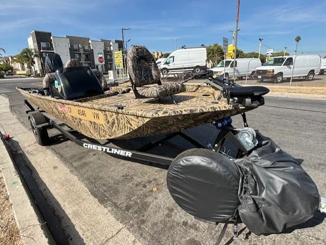 Slide: The Image of Crestliner 1700 Storm 2023 - 2