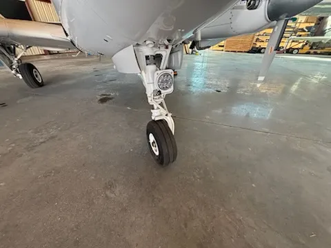 Slide: The Image of Beechcraft 58P Baron 1981 - 28