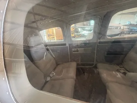 Slide: The Image of Beechcraft 58P Baron 1981 - 40