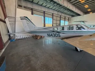 Slide: The Image of Beechcraft 58P Baron 1981 - 44