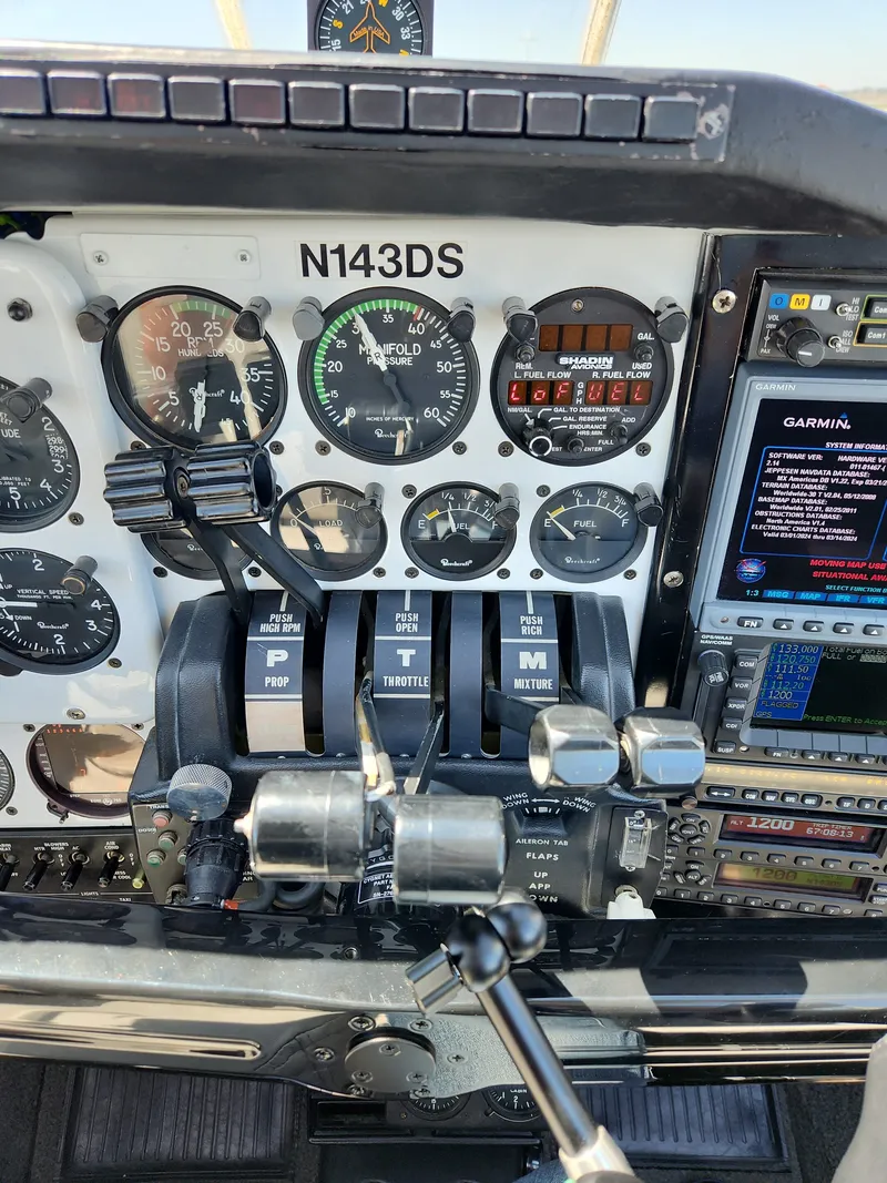 Slide: The Image of Beechcraft 58P Baron 1981 - 50