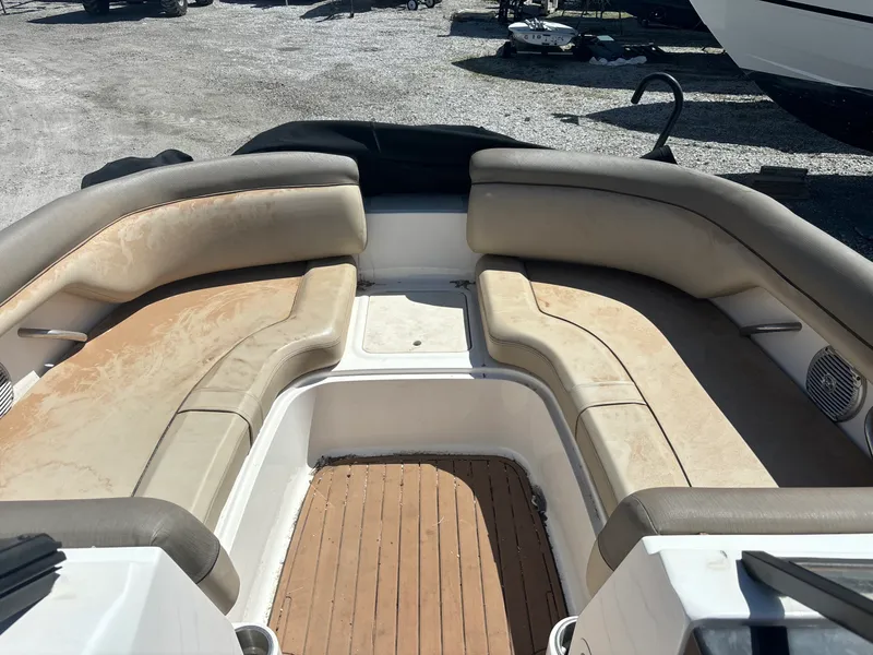 Slide: The Image of Bayliner 215 Deck Boat 2016 - 3